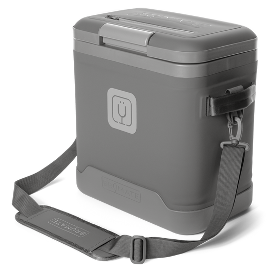 magpack-18-can-z5 magpack_18_graphite_front_strap.png